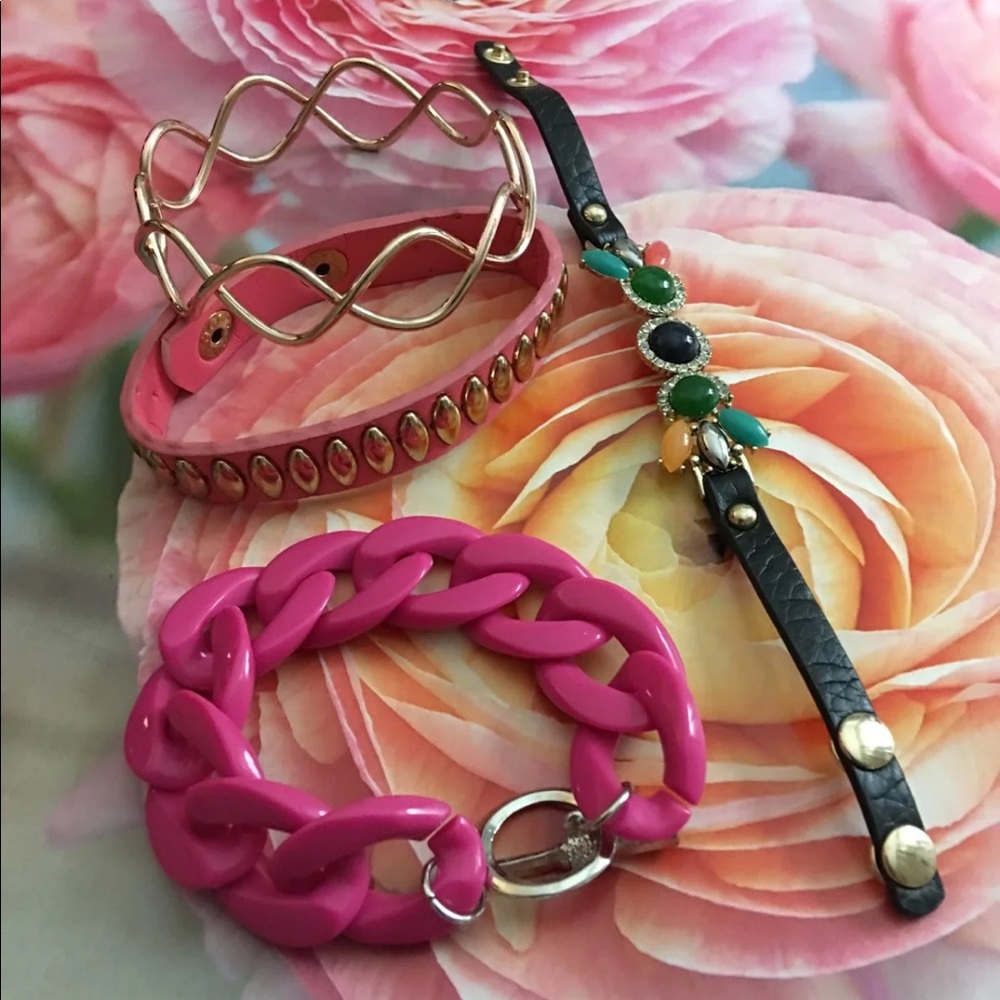 Pink bracelet bundle NWT